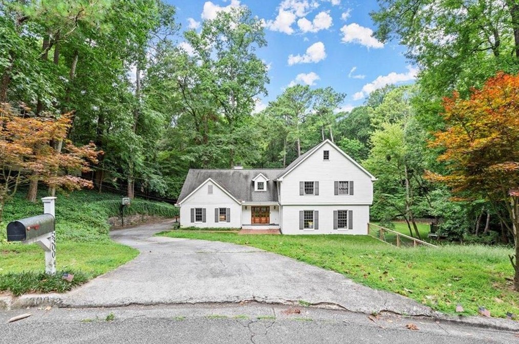 5300 New London Trce, Atlanta GA  30327-4966 exterior