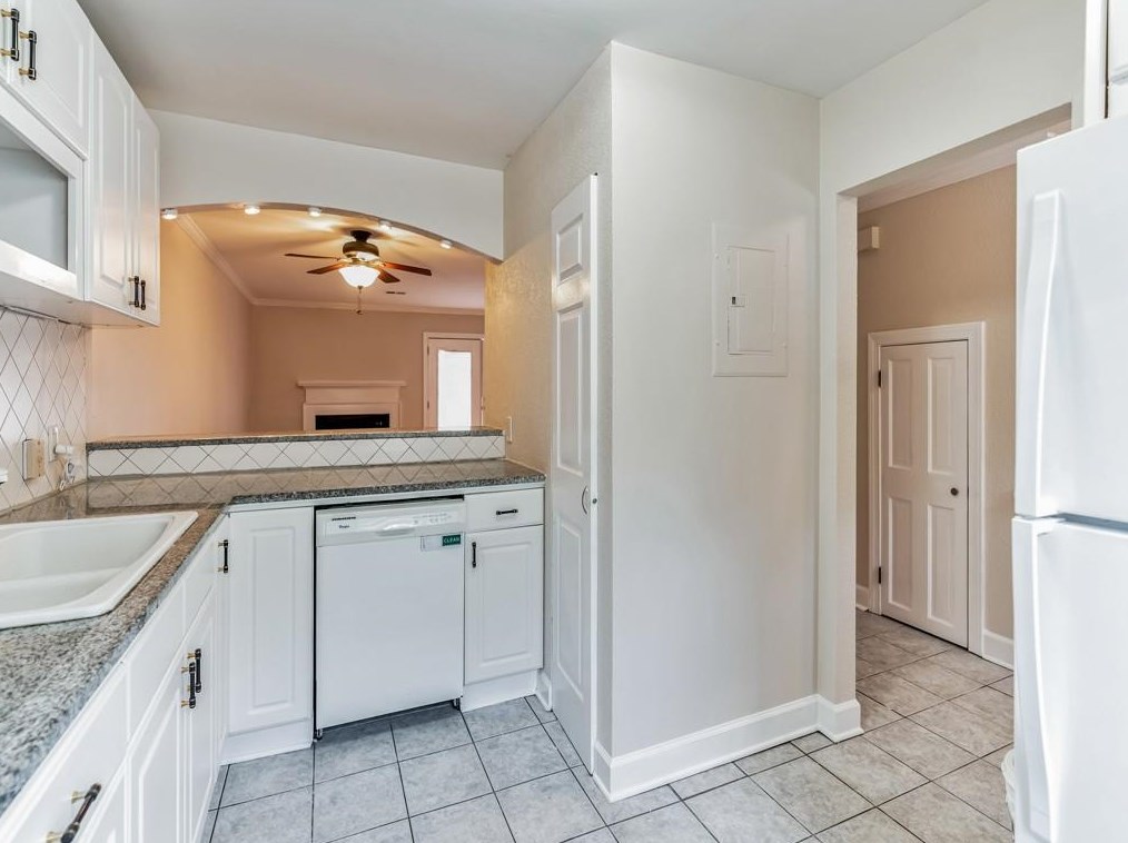 1818 Cumberland Valley Pl, Smyrna GA  30080-8105 exterior