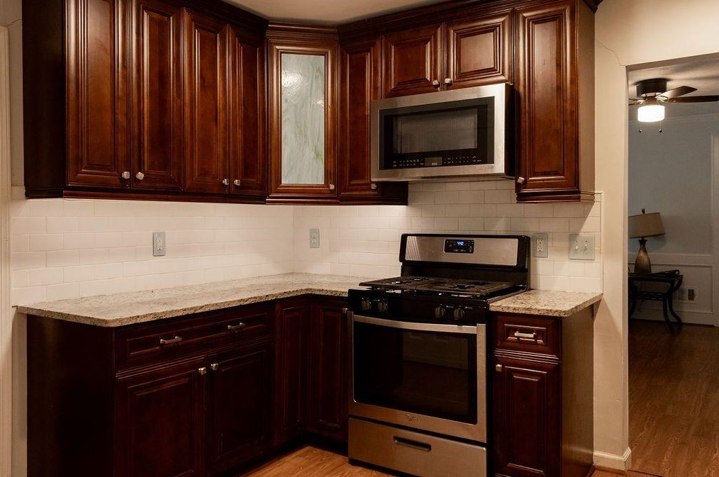 1706 Ramble Wood Way, Lithonia GA 30078-2190 exterior