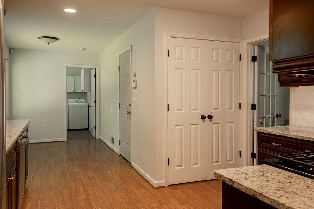 1706 Ramble Wood Way, Lithonia GA 30078-2190 exterior