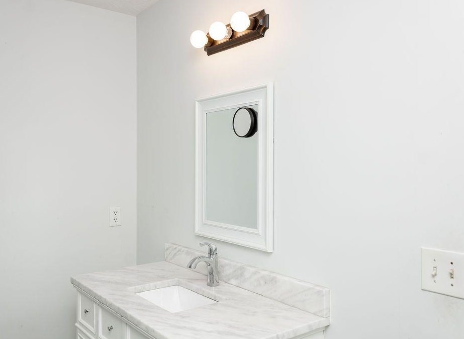 1706 Ramble Wood Way, Lithonia GA 30078-2190 exterior