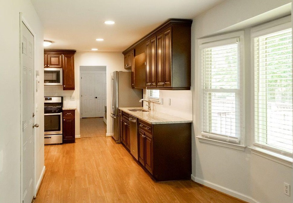 1706 Ramble Wood Way, Lithonia GA 30078-2190 exterior