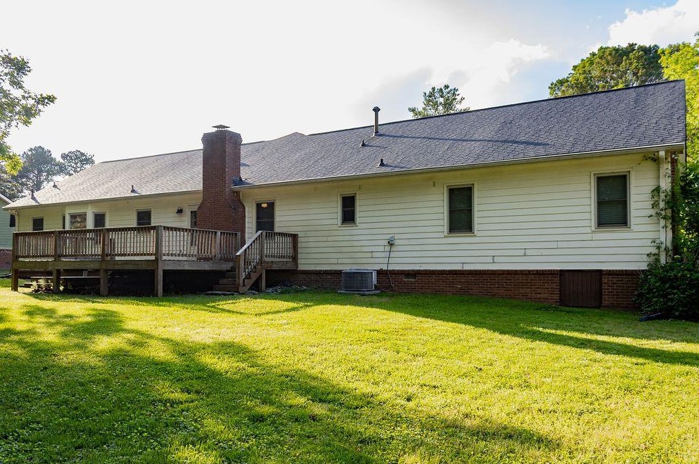 1706 Ramble Wood Way, Lithonia GA 30078-2190 exterior