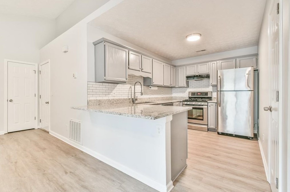 2920 Barnwood Xing, Duluth GA 30097-2184 exterior