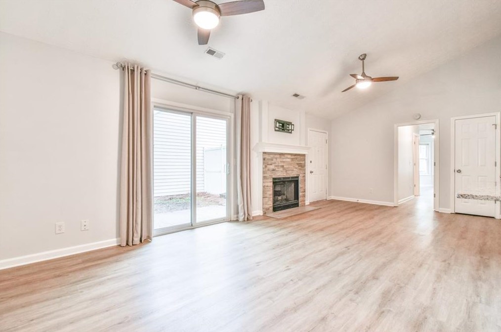 2920 Barnwood Xing, Duluth GA 30097-2184 exterior