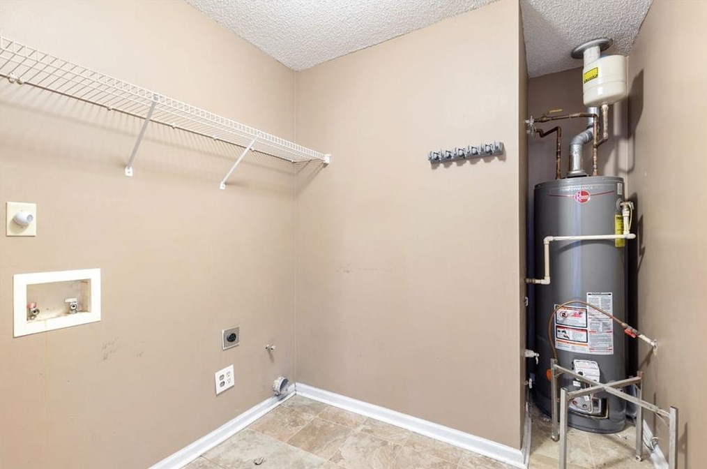 6634 Chesepeake Trl, Rex GA  30273-2224 exterior