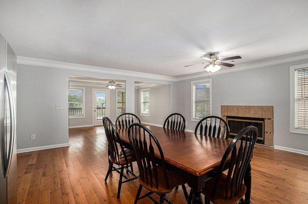 8486 Lake Dr, Lithonia GA  30039-6562 exterior