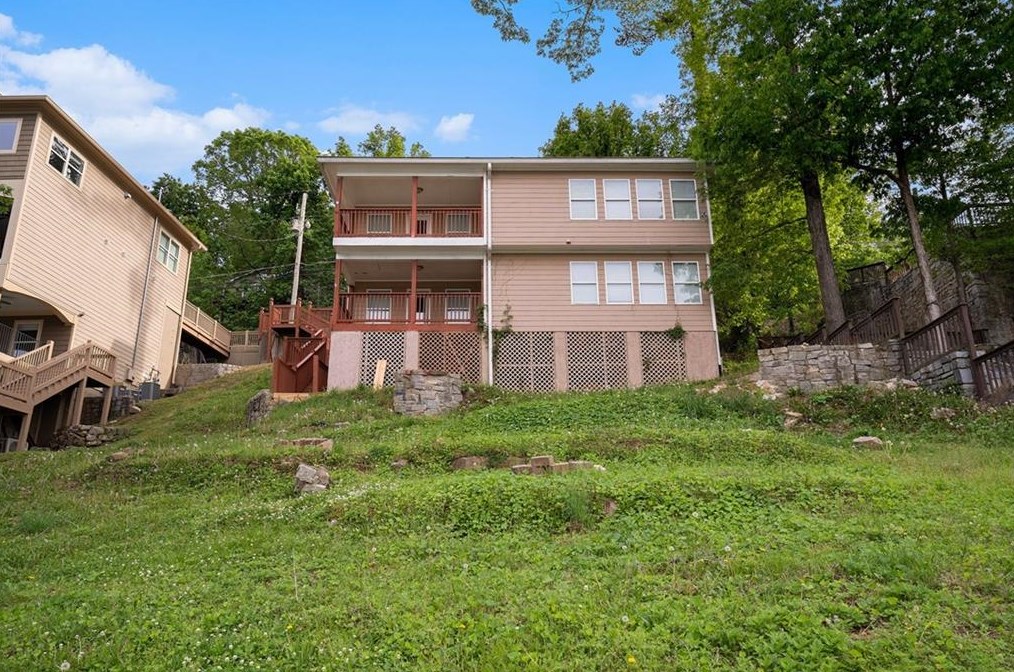 8486 Lake Dr, Lithonia GA  30039-6562 exterior