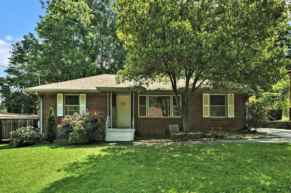 1210 Lloyd Dr, Forest Park GA  30297-1519 exterior