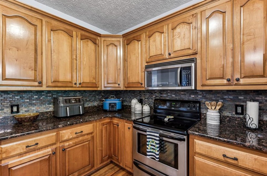 4140 Ponderosa Ln, Gainesville GA 30506-7300 exterior