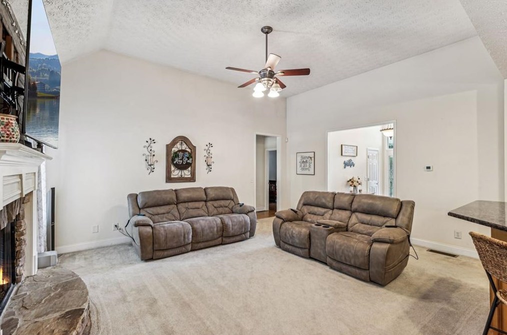 4140 Ponderosa Ln, Gainesville GA 30506-7300 exterior