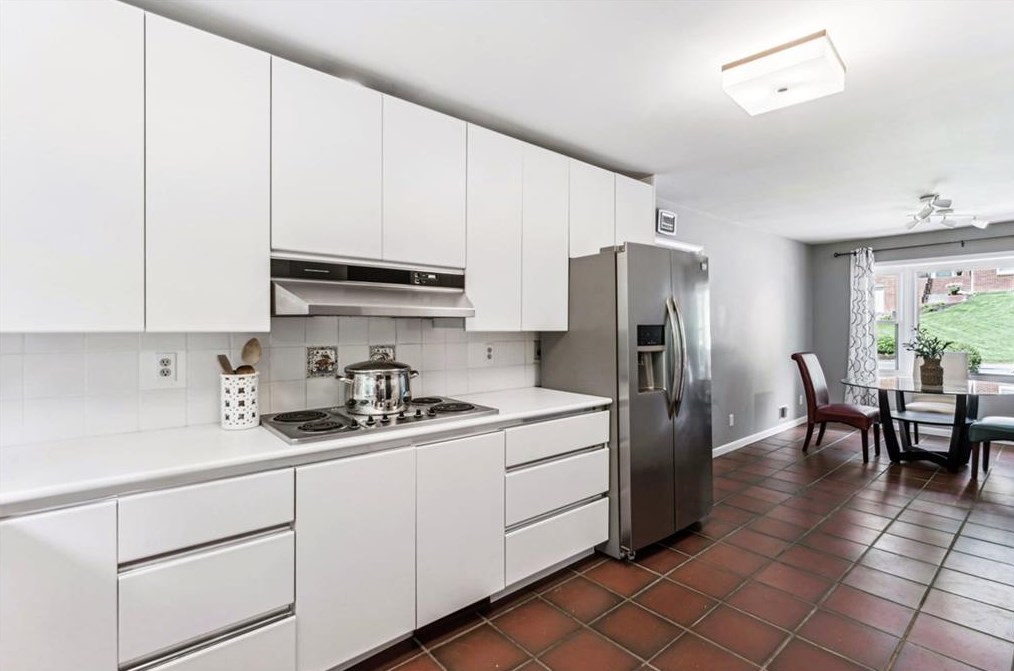 3902 Commander Dr, Atlanta GA  30341-1831 exterior