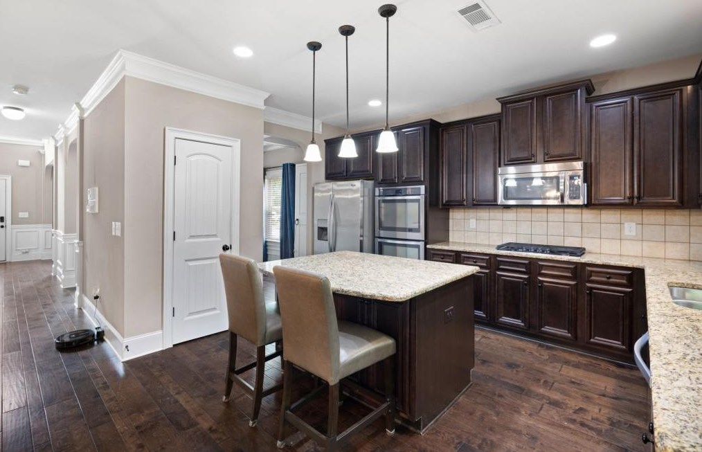 290 Bentleigh Station Dr, Acworth GA  30101 exterior