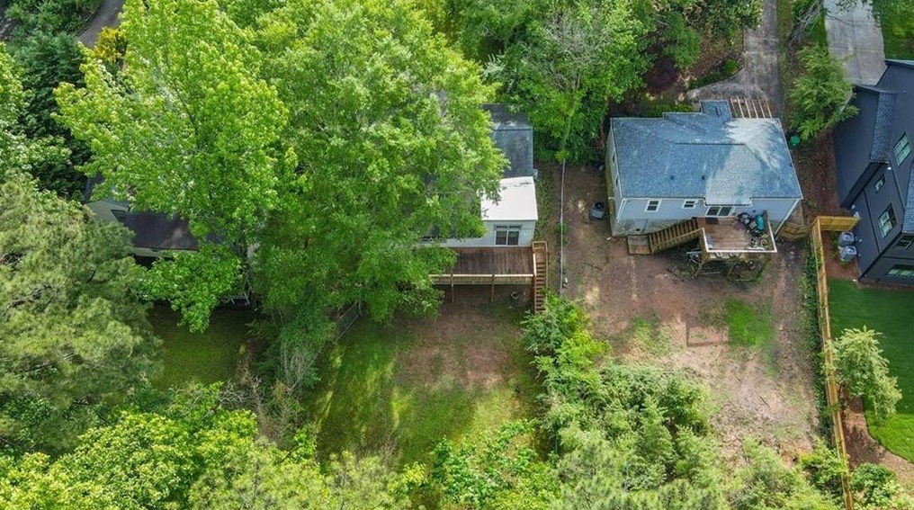 1066 Briar Vista Ter, Atlanta GA 30324-4601 exterior