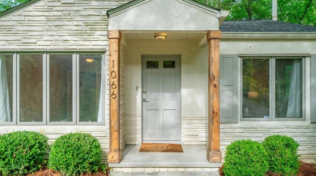 1066 Briar Vista Ter, Atlanta GA 30324-4601 exterior