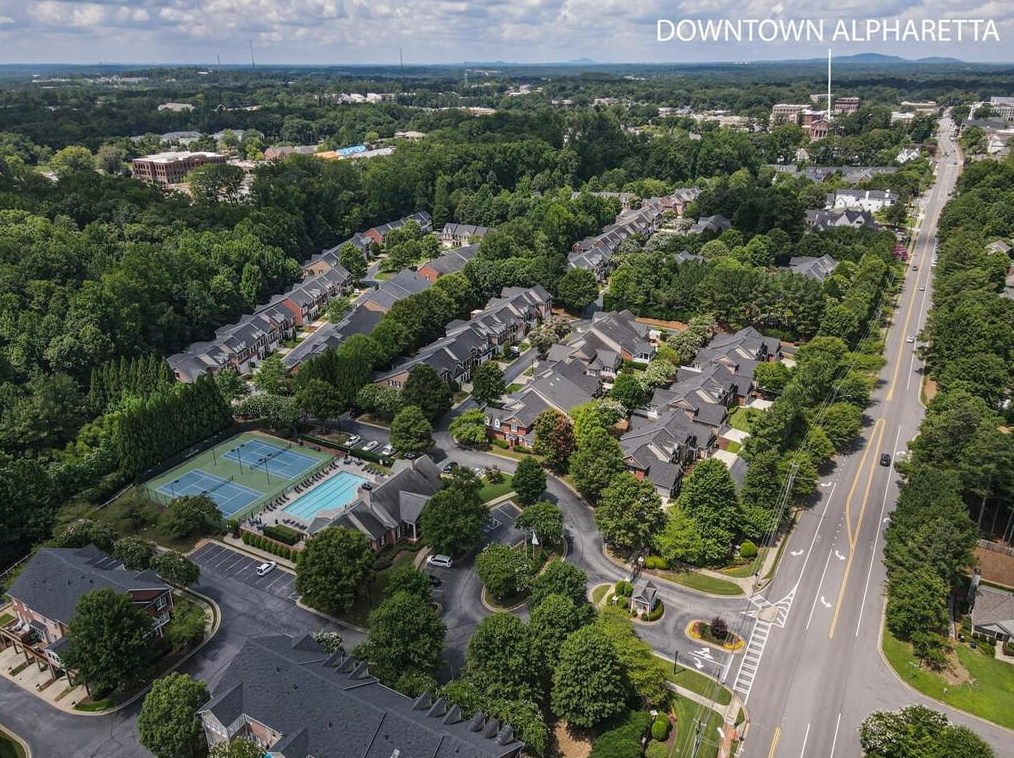 11910 Dancliff Trce, Alpharetta GA  30009-8737 exterior