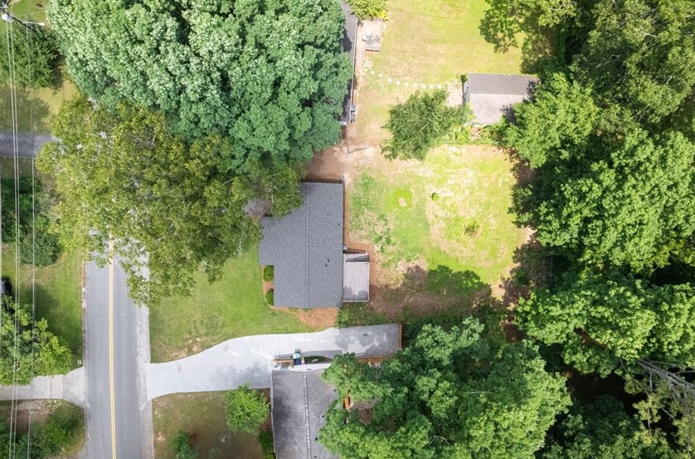 2805 Old Concord Rd, Smyrna GA  30082-2044 exterior
