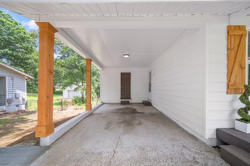 2805 Old Concord Rd, Smyrna GA  30082-2044 exterior