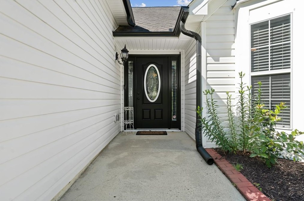 2735 Matlin Way, Buford GA  30519-6912 exterior