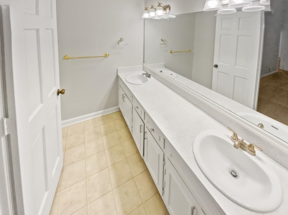 4619 Brunning Ct, Atlanta GA 30338-3119 exterior