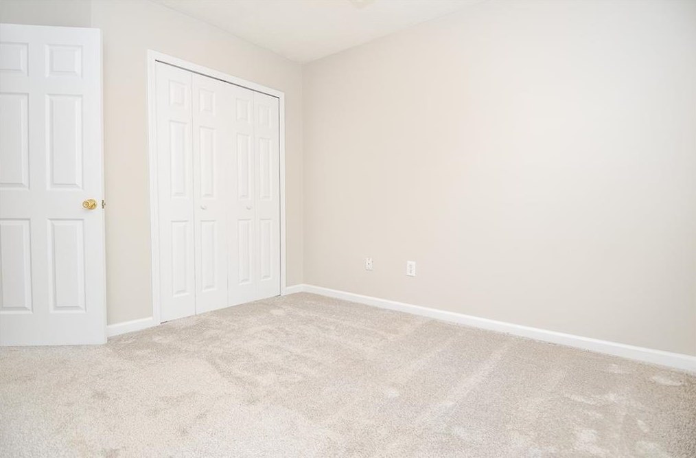 2305 Ashton Dr, Roswell GA  30076-4233 exterior