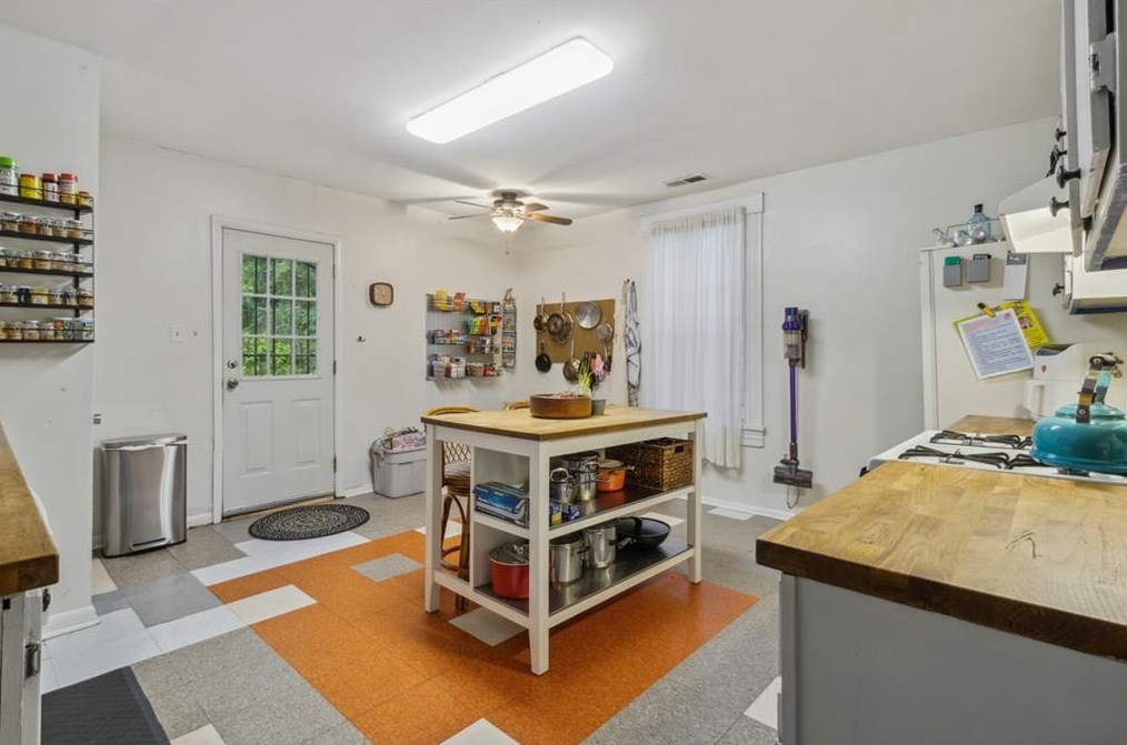 114 Whitefoord Ave, Atlanta GA  30307-2801 exterior