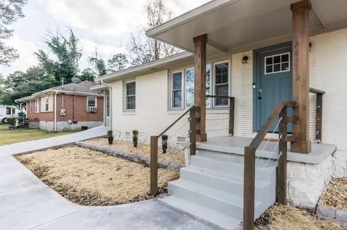 2125 Seavey Dr, Decatur GA 30032-5531 exterior