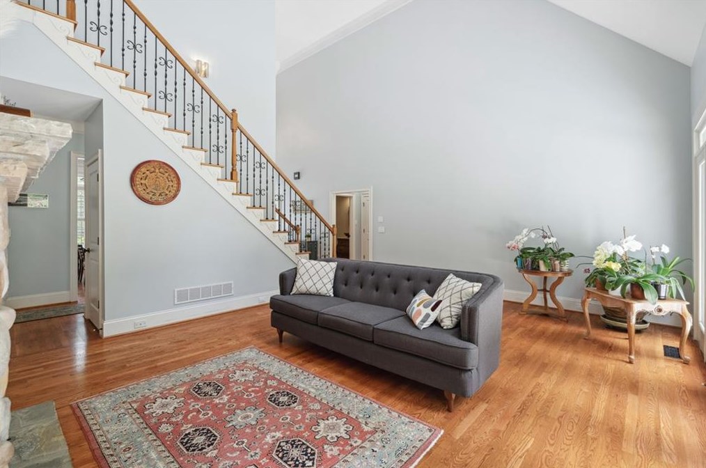 656 Chestatee Creek Dr, Acworth GA  30101-3599 exterior