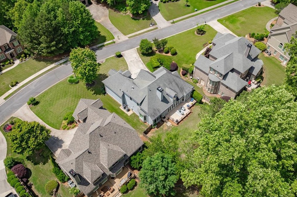 656 Chestatee Creek Dr, Acworth GA  30101-3599 exterior