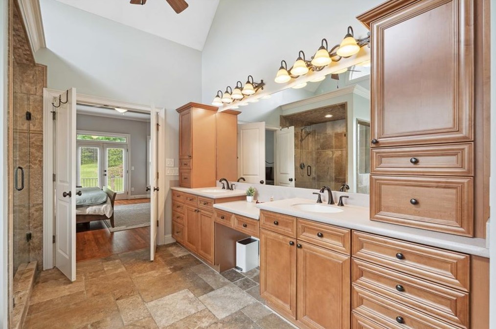 656 Chestatee Creek Dr, Acworth GA  30101-3599 exterior