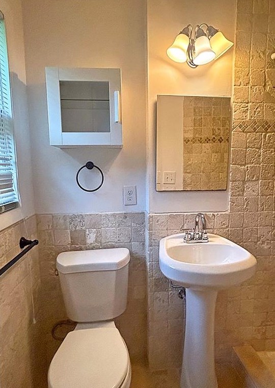 3282 Betty Cir, Decatur GA 30032-2415 exterior