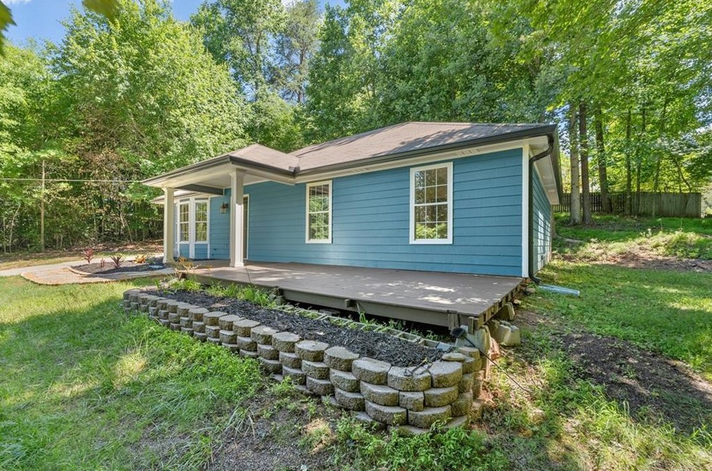 3208 Navajo Cir, Gainesville GA 30501-7562 exterior