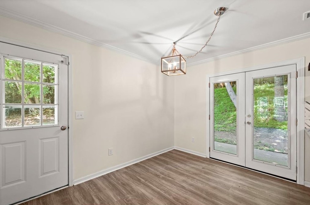 3208 Navajo Cir, Gainesville GA 30501-7562 exterior