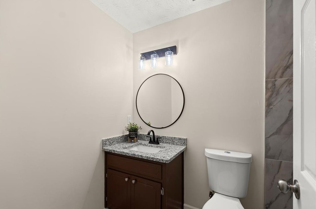 3208 Navajo Cir, Gainesville GA 30501-7562 exterior