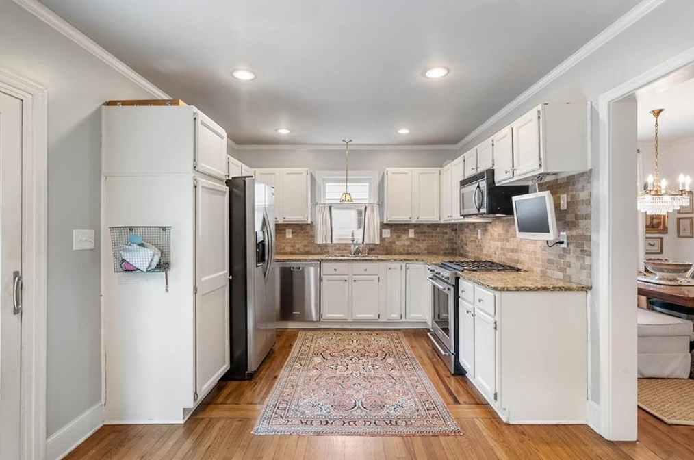 278 Eureka Dr, Atlanta GA  30305-4215 exterior