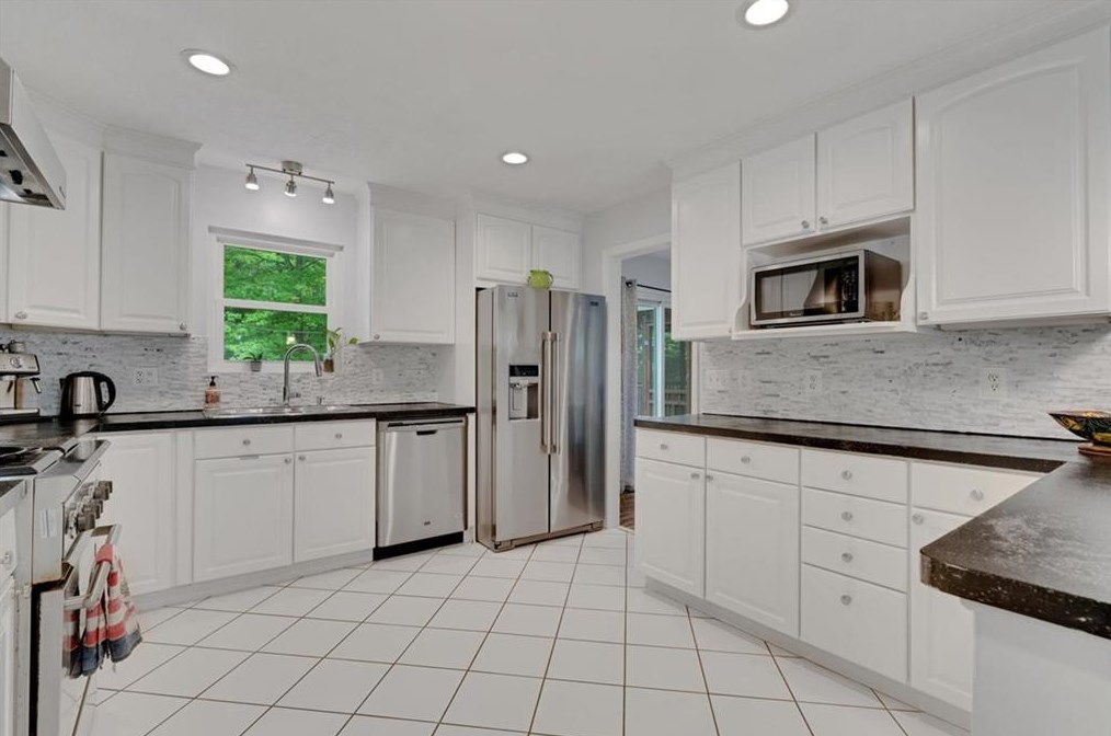 4117 Antler Trl, Smyrna GA  30082-3901 exterior