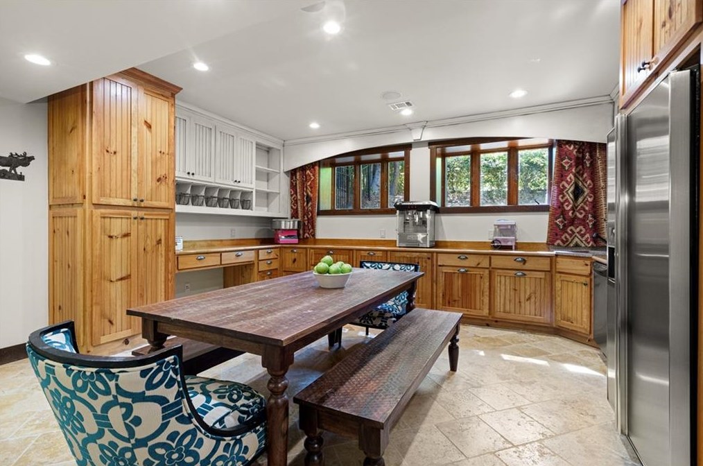 820 Malvern Hl, Alpharetta GA 30022-6227 exterior