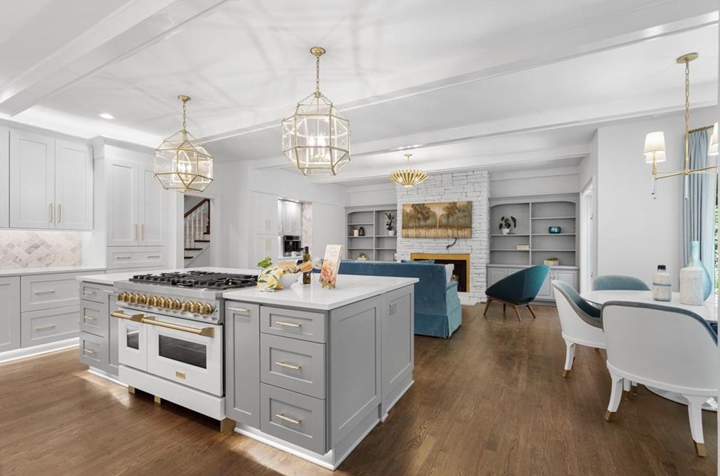 820 Malvern Hl, Alpharetta GA 30022-6227 exterior