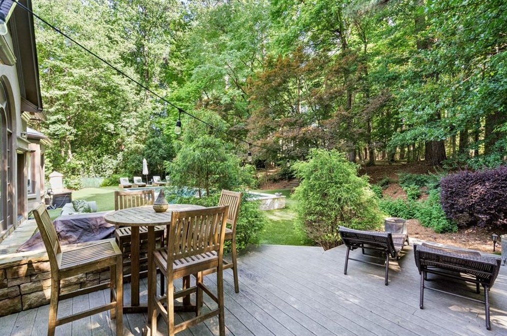 820 Malvern Hl, Alpharetta GA 30022-6227 exterior