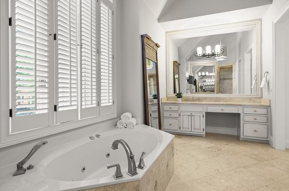 820 Malvern Hl, Alpharetta GA 30022-6227 exterior