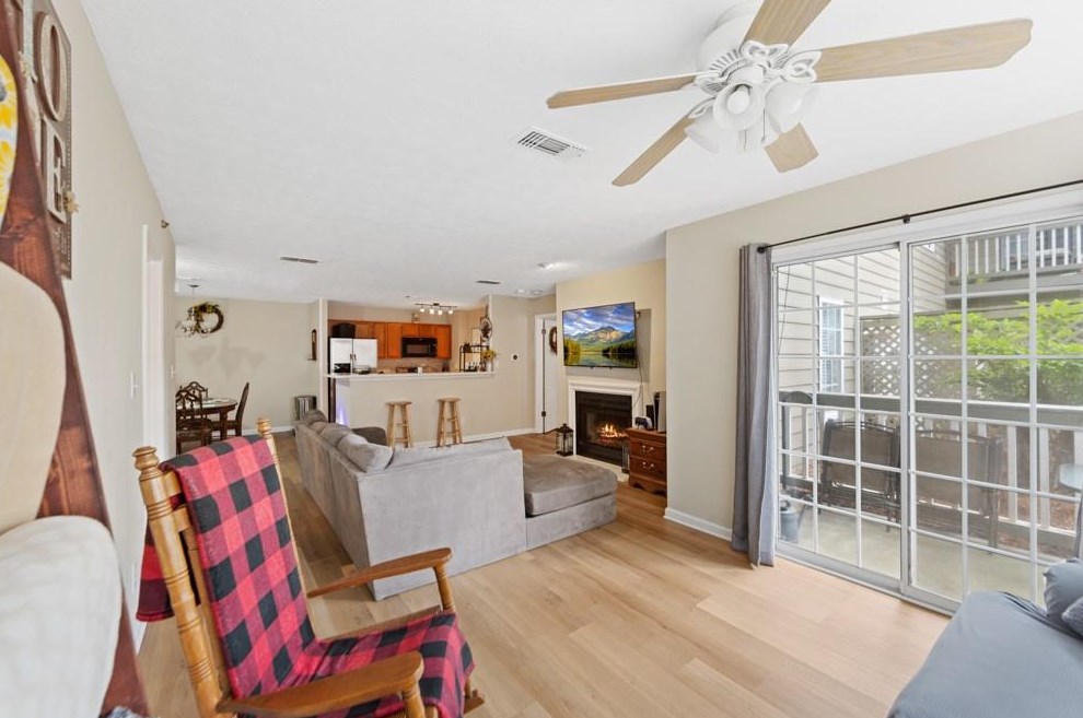 703 Ml Pond Dr, Smyrna GA 30082-3829 exterior