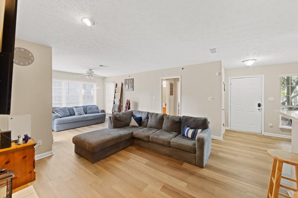 703 Ml Pond Dr, Smyrna GA 30082-3829 exterior