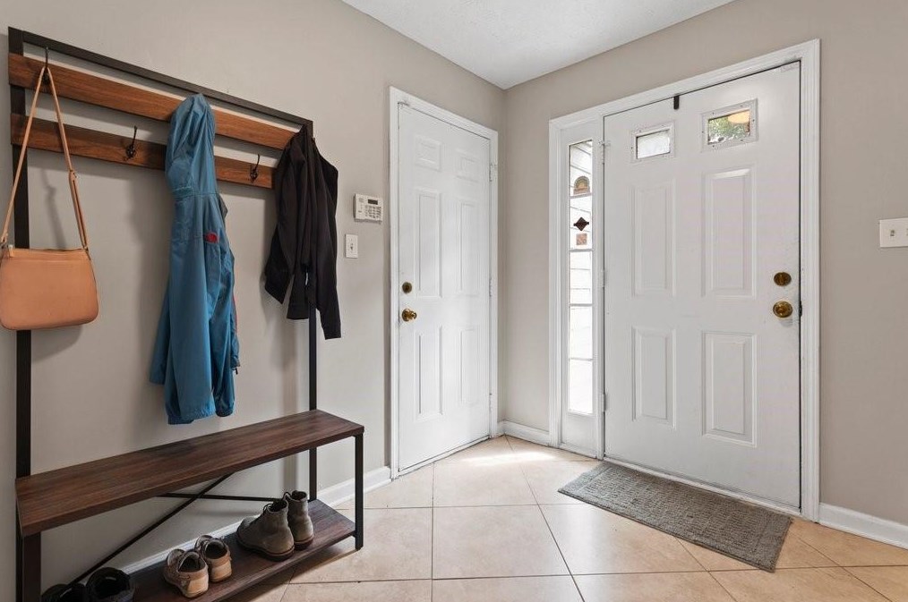 1108 Vintage Pointe Dr, Lawrenceville GA 30044-3276 exterior