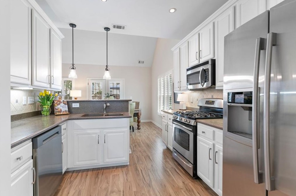 3720 Summer Rose, Atlanta GA 30341-1662 exterior