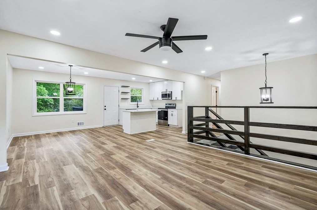 4156 Lehigh Blvd, Decatur GA  30034-6037 exterior