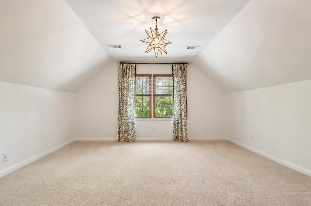 5510 Shiver Smt, Atlanta GA  30342-1429 exterior