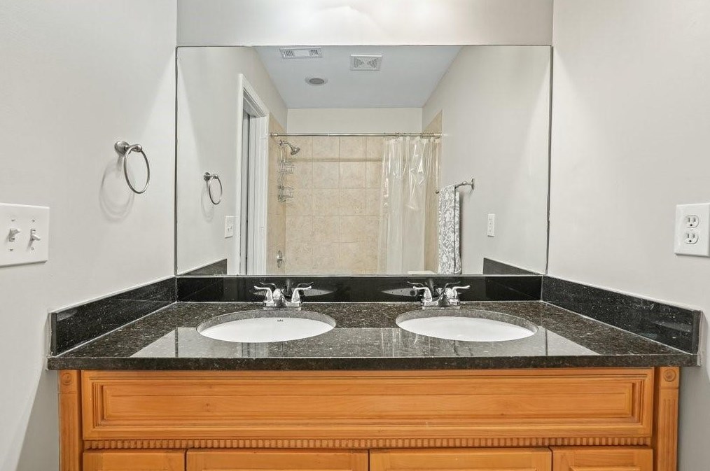 161 Rondak Cir, Smyrna GA  30080-4594 exterior