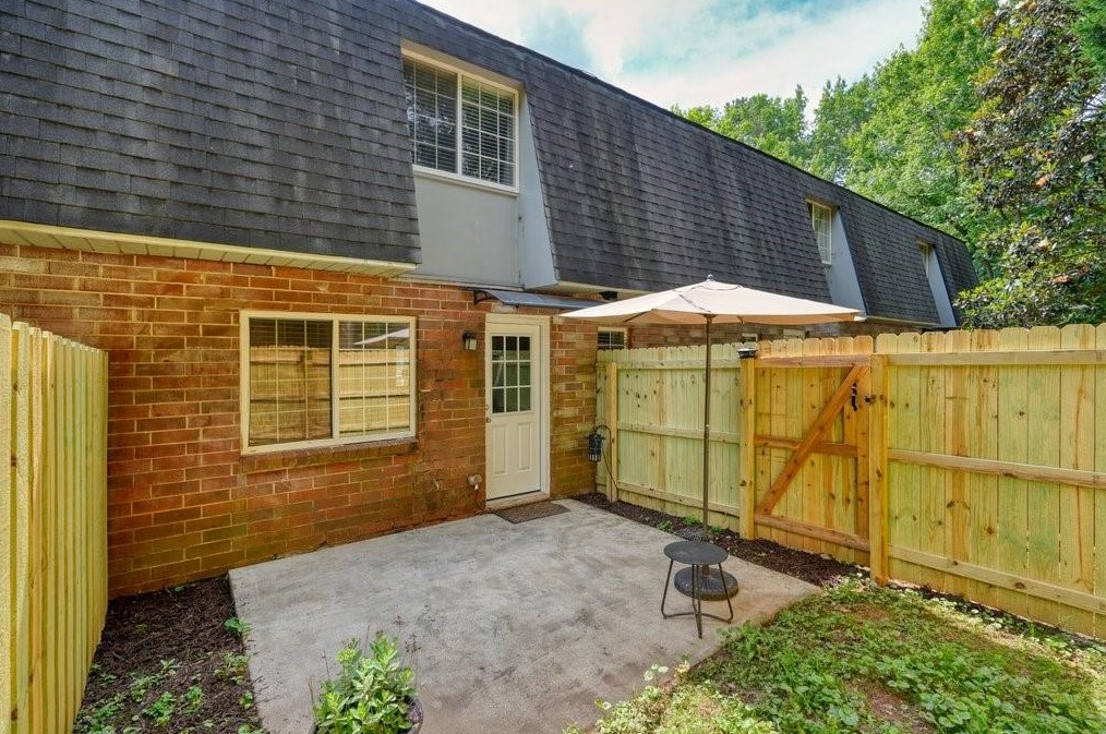 161 Rondak Cir, Smyrna GA  30080-4594 exterior