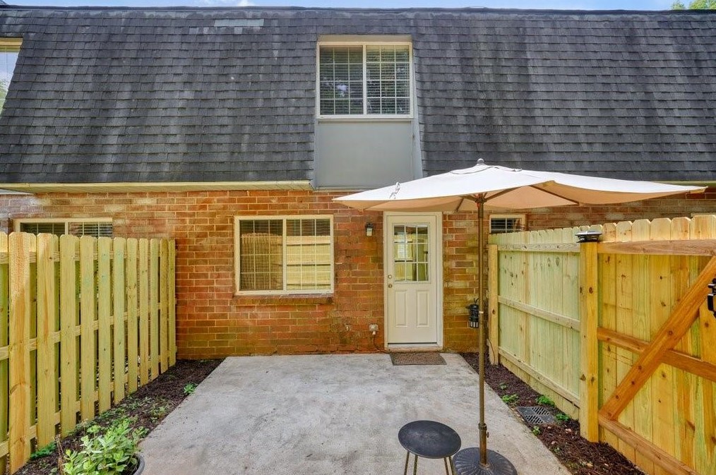 161 Rondak Cir, Smyrna GA  30080-4594 exterior