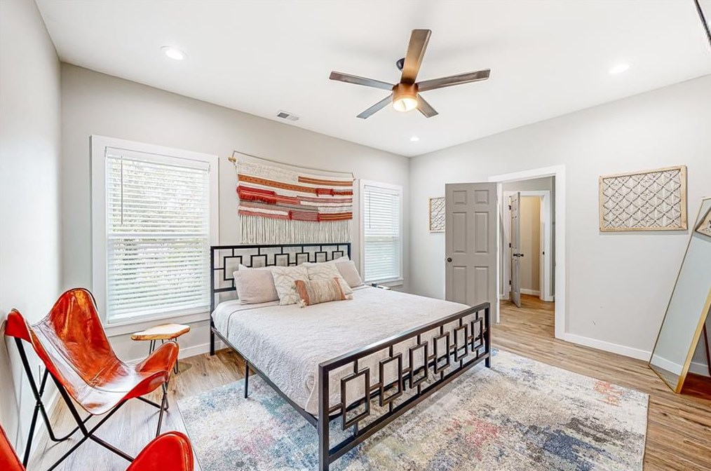 5 Evelyn Way, Atlanta GA  30318-6417 exterior
